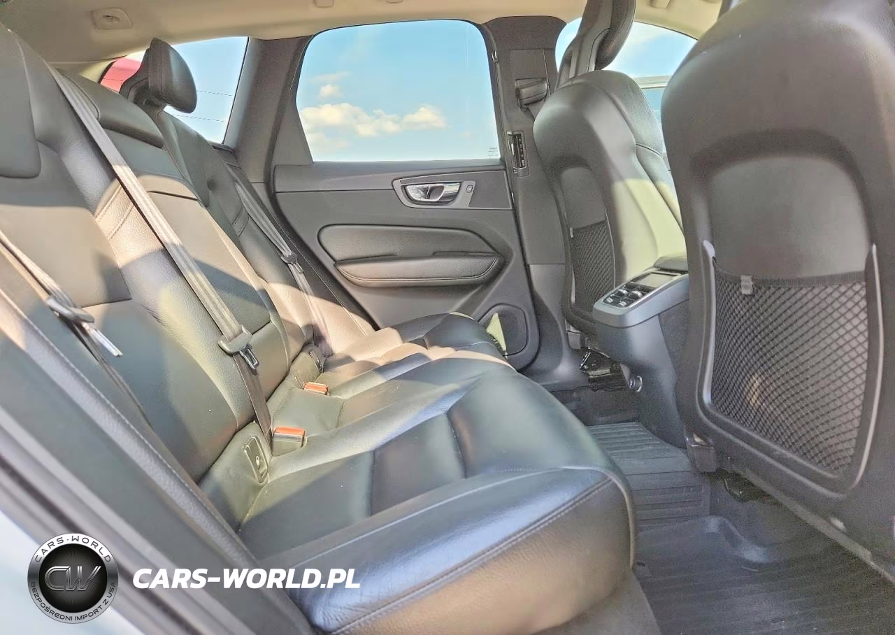 2018 Volvo Xc60 T6 VIN:LYVA22RL0JB113779 - 11