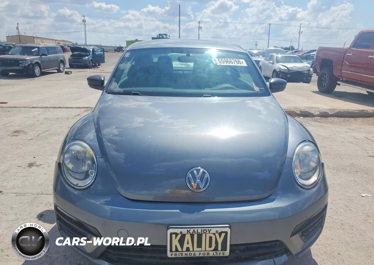 2018 Volkswagen Beetle S VIN:3VWFD7AT7JM717328 - 5