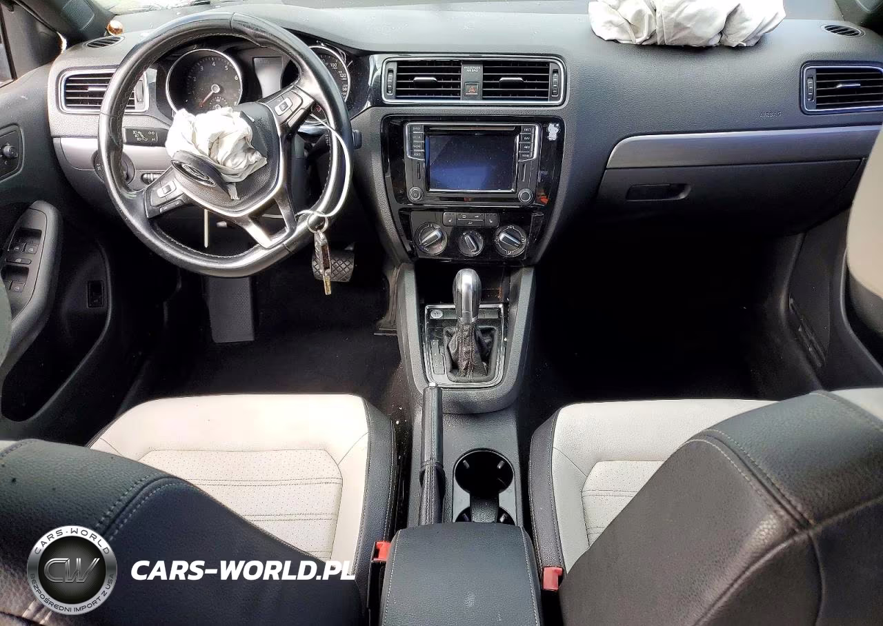 2016 Volkswagen Jetta Sport VIN:3VWD17AJ0GM303024 - 8