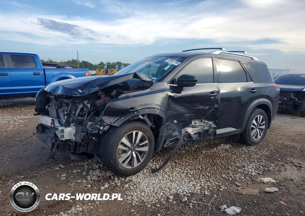 2023 Nissan Pathfinder Sl
