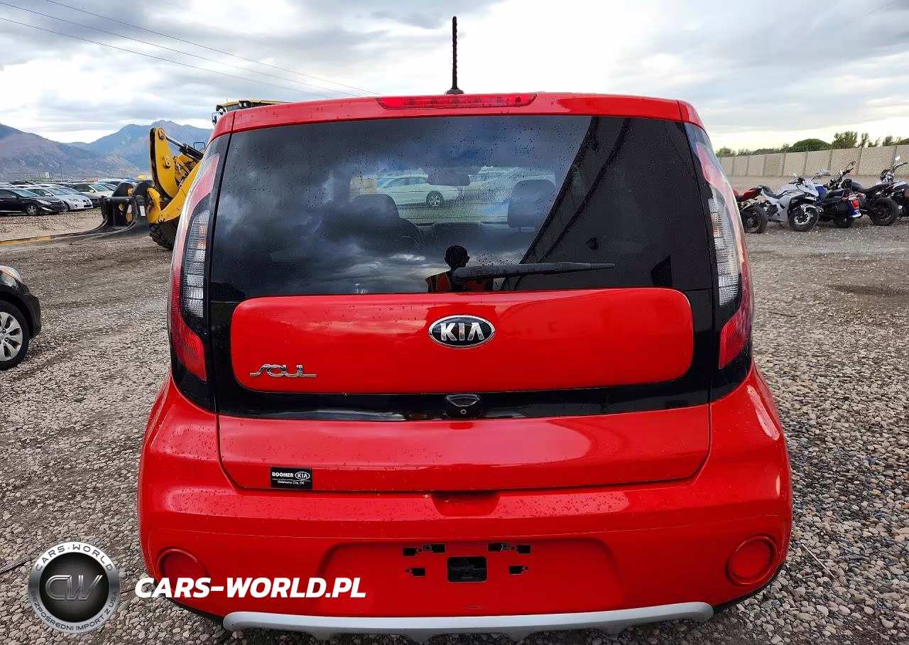 2017 Kia Soul + VIN:KNDJP3A58H7465365 - 6