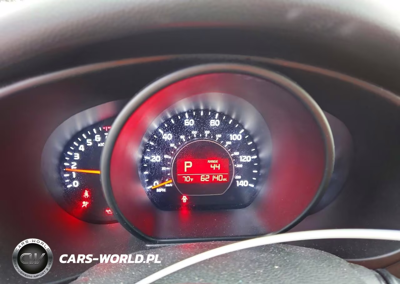 2017 Kia Soul + VIN:KNDJP3A58H7465365 - 9