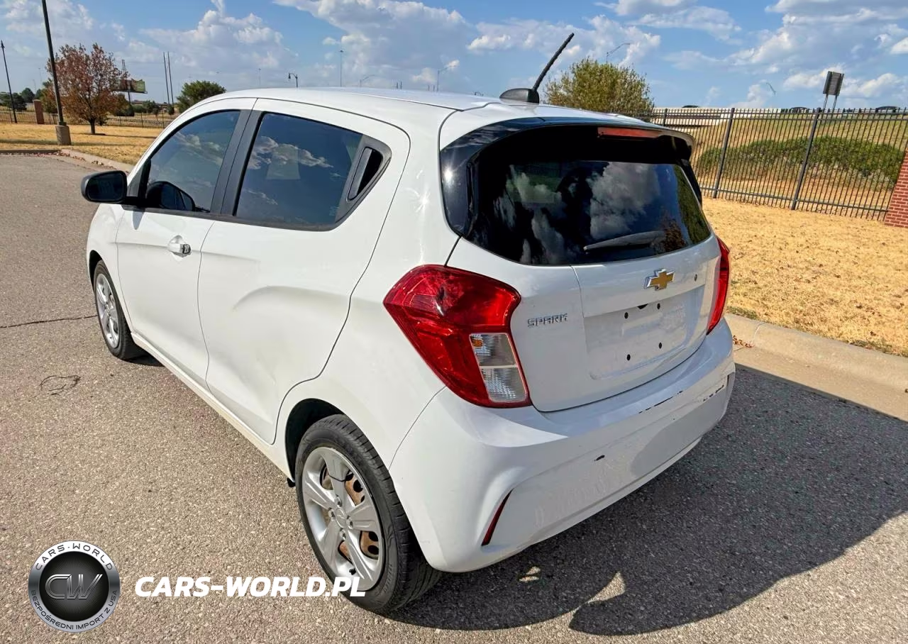 2020 Chevrolet Spark Ls VIN:KL8CA6SA3LC465693 - 3