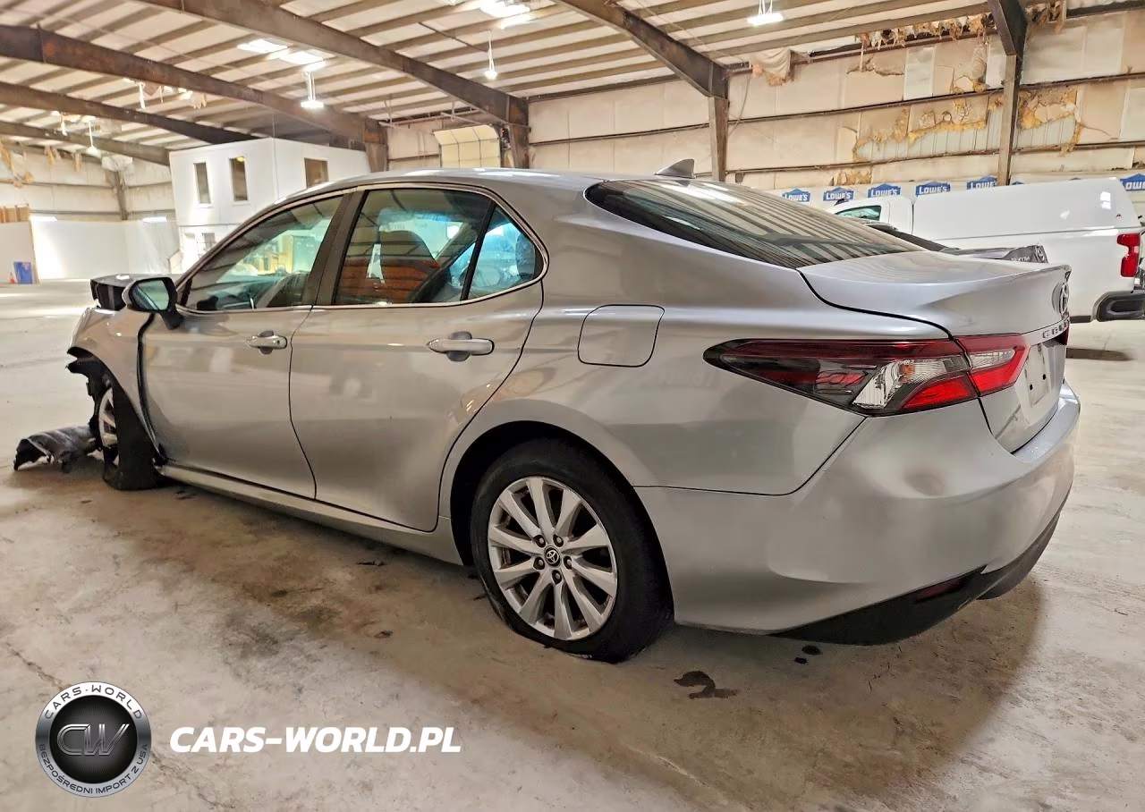 2021 Toyota Camry Le VIN:4T1C11AK4MU422458 - 2