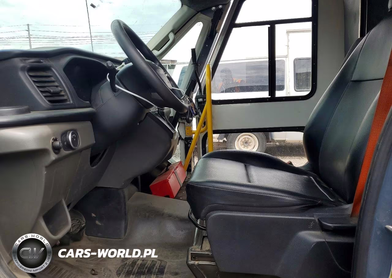2021 Ford Transit Delivery Truck VIN:1FDDF6P8XMKA41661 - 7