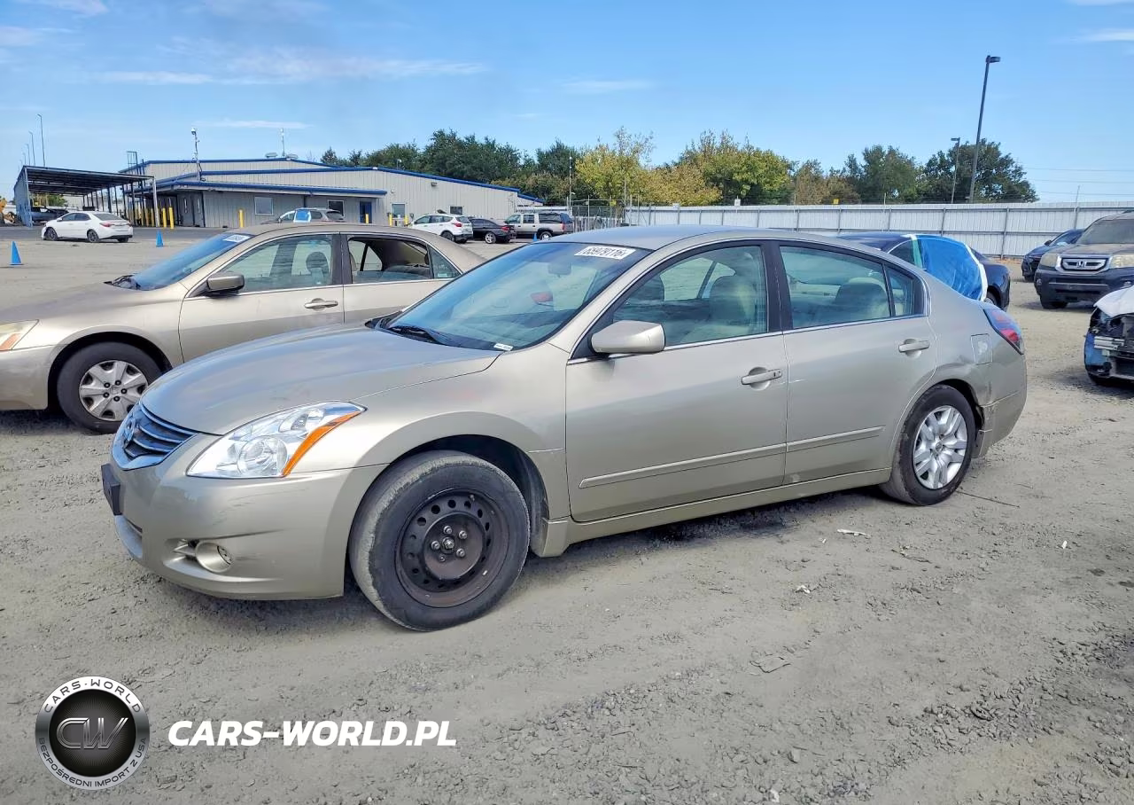 2010 Nissan Altima 2.5 – zdjęcie 1 z 12