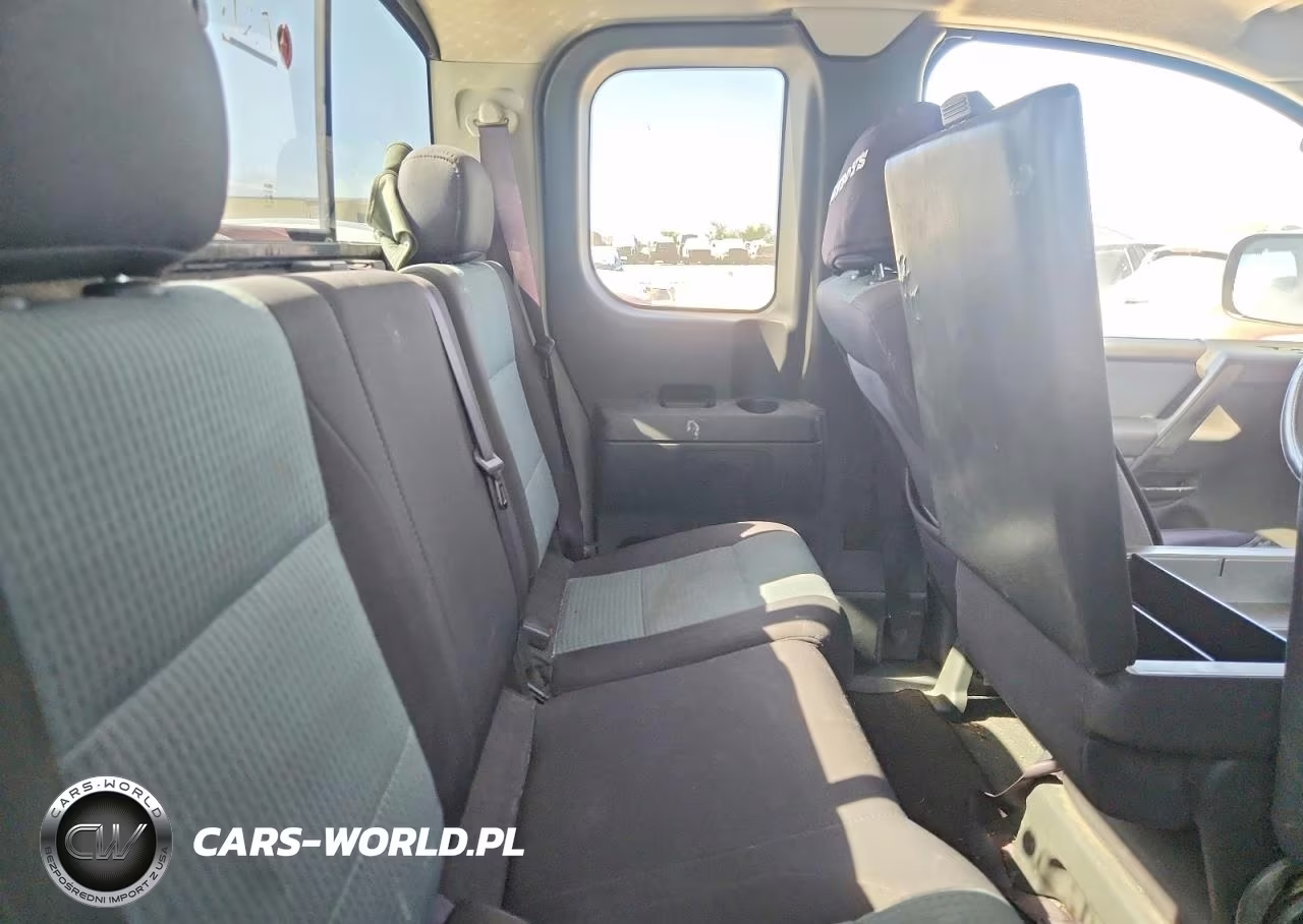 2005 Nissan Titan Xe VIN:1N6AA06AX5N500370 - 10