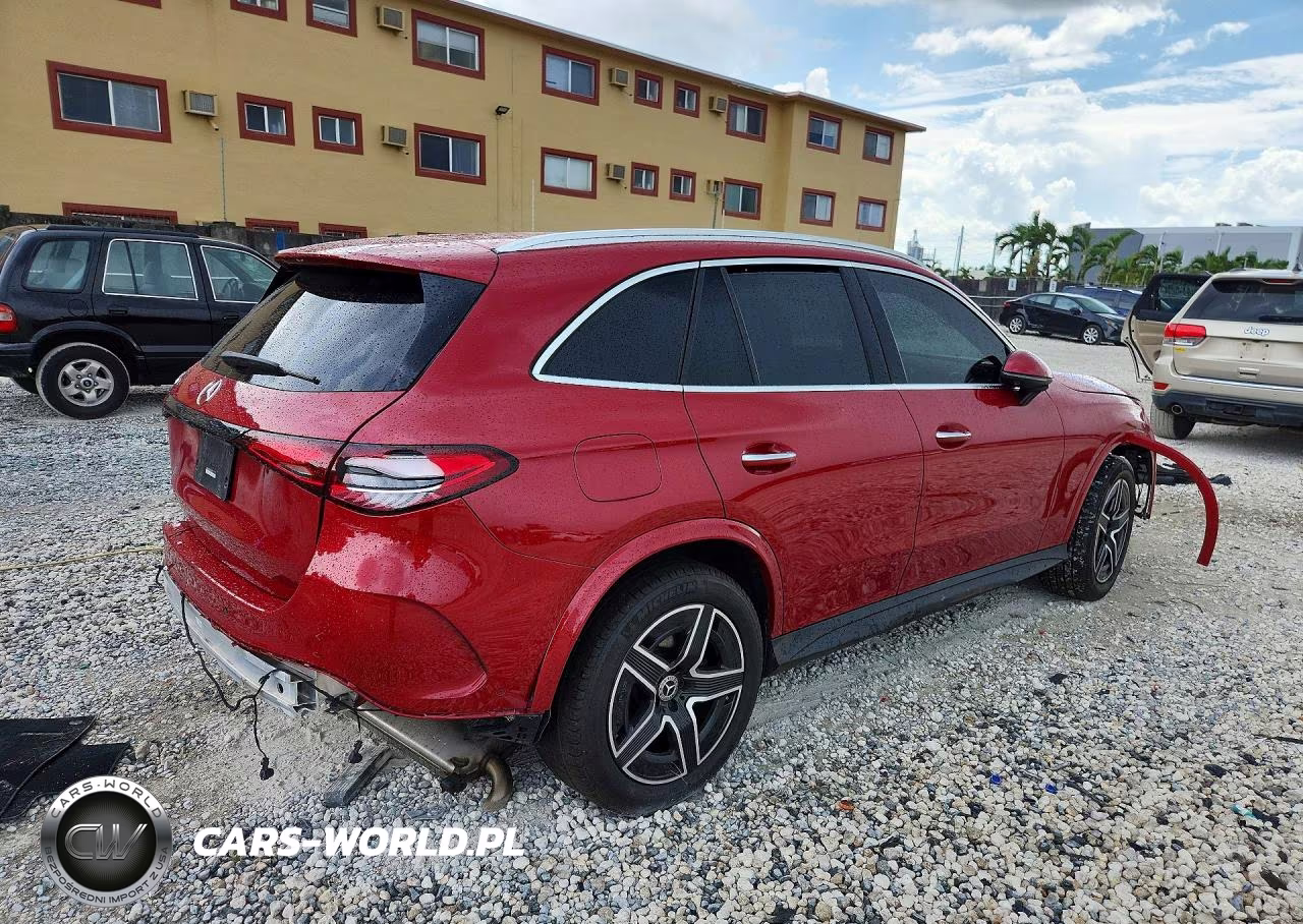 2024 Mercedes-Benz Glc 300 VIN:W1NKM4GB1RF143019 - 3