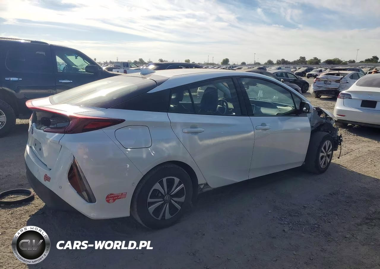 2017 Toyota Prius Prime Advanced VIN:JTDKARFP0H3063754 - 3
