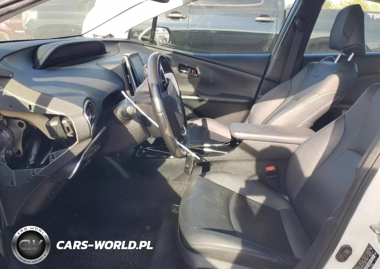 2017 Toyota Prius Prime Advanced VIN:JTDKARFP0H3063754 - 7
