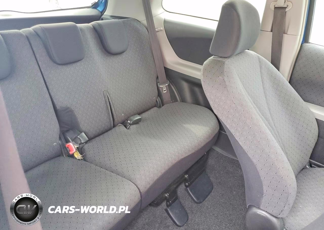 2010 Toyota Yaris VIN:JTDJT4K38A5319435 - 10