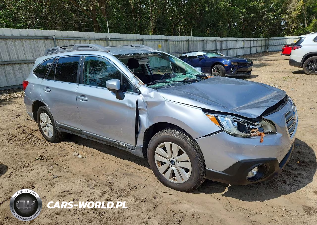 2015 Subaru Outback 2.5I Premium VIN:4S4BSBCC2F3213698 - 4