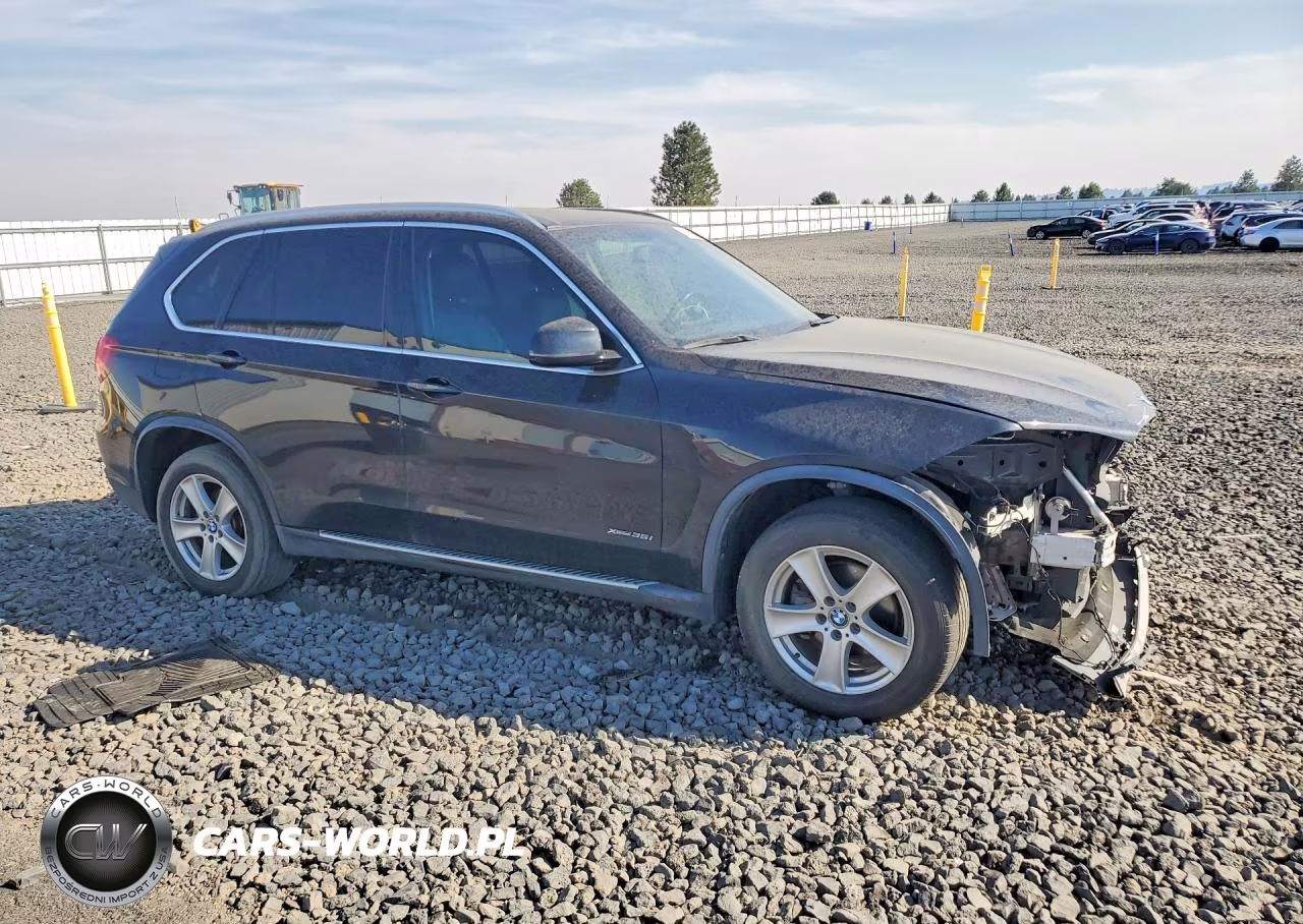 2015 BMW X5 xDrive35I VIN:5UXKR0C51F0K58105 - 4