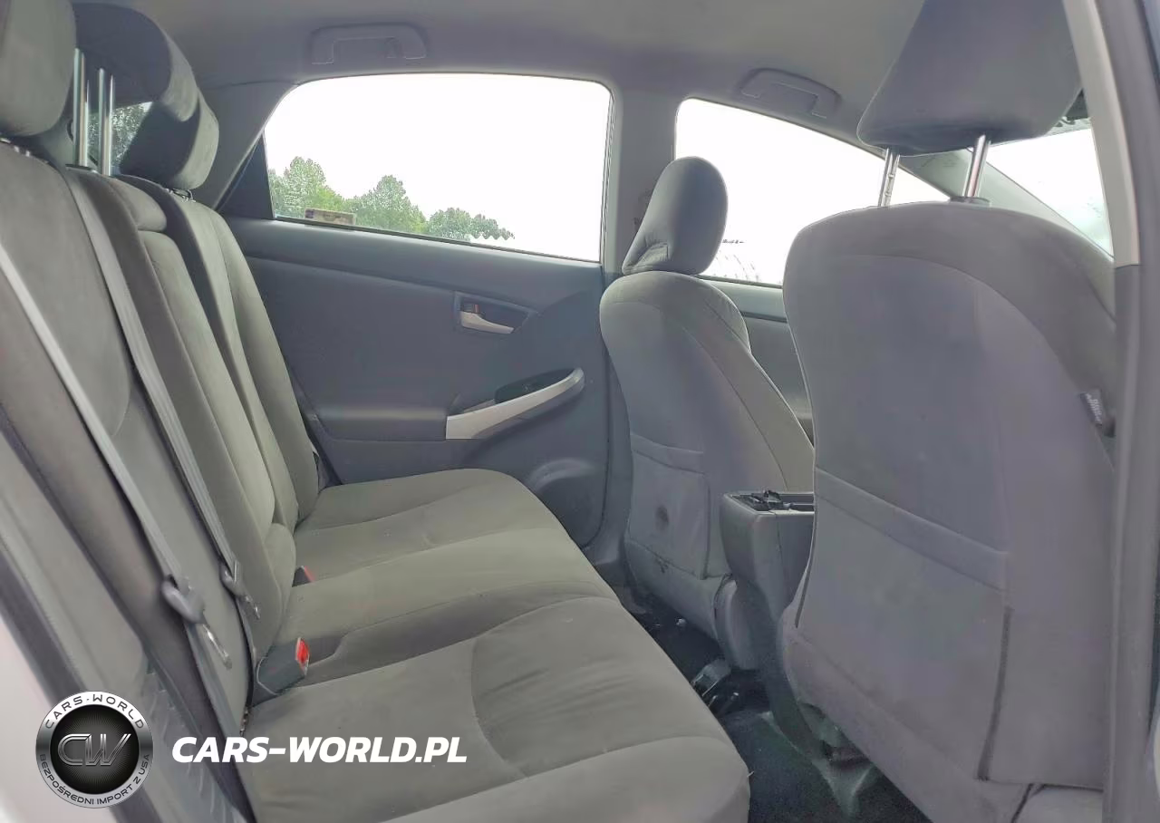 2011 Toyota Prius Two VIN:JTDKN3DU9B5327222 - 11