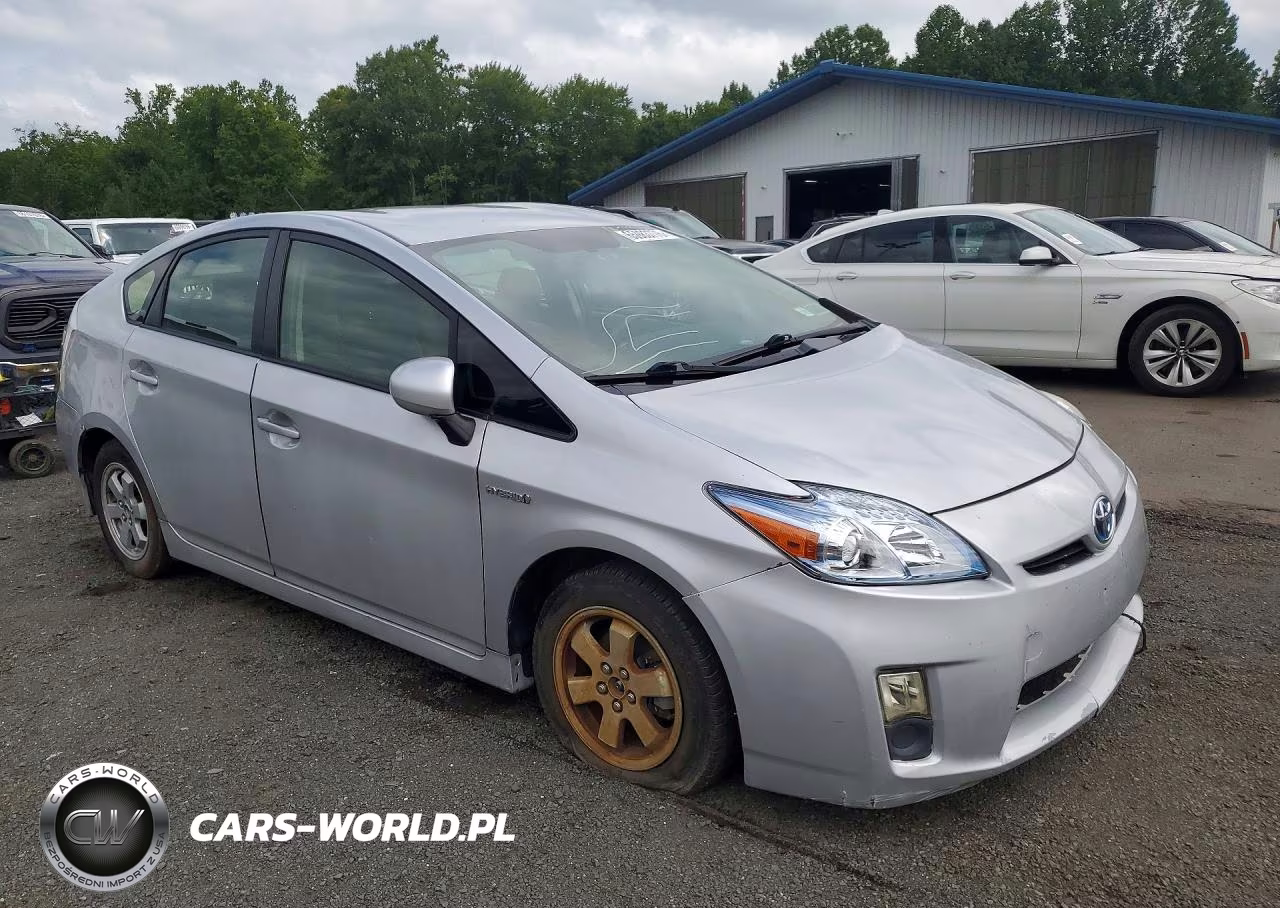 2011 Toyota Prius Two VIN:JTDKN3DU9B5327222 - 4