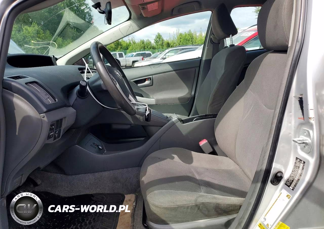 2011 Toyota Prius Two VIN:JTDKN3DU9B5327222 - 7