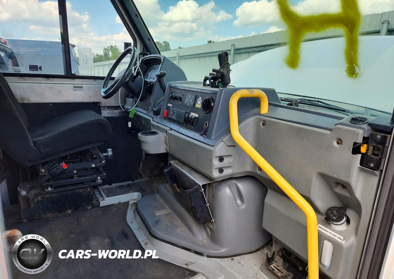 2018 Isuzu Npr VIN:JALB4T170J7W02138 - 8