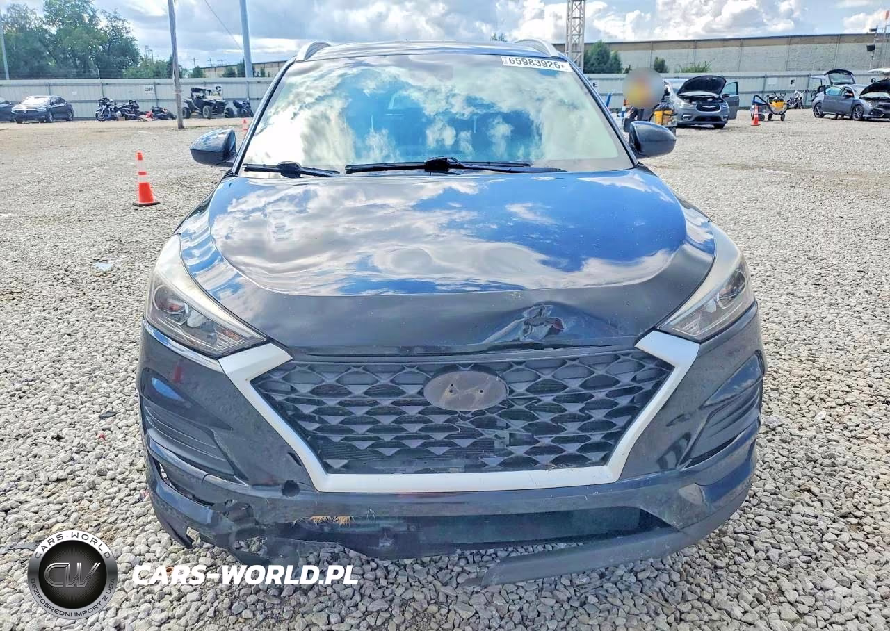 2019 Hyundai Tucson Value VIN:KM8J33A41KU052677 - 5