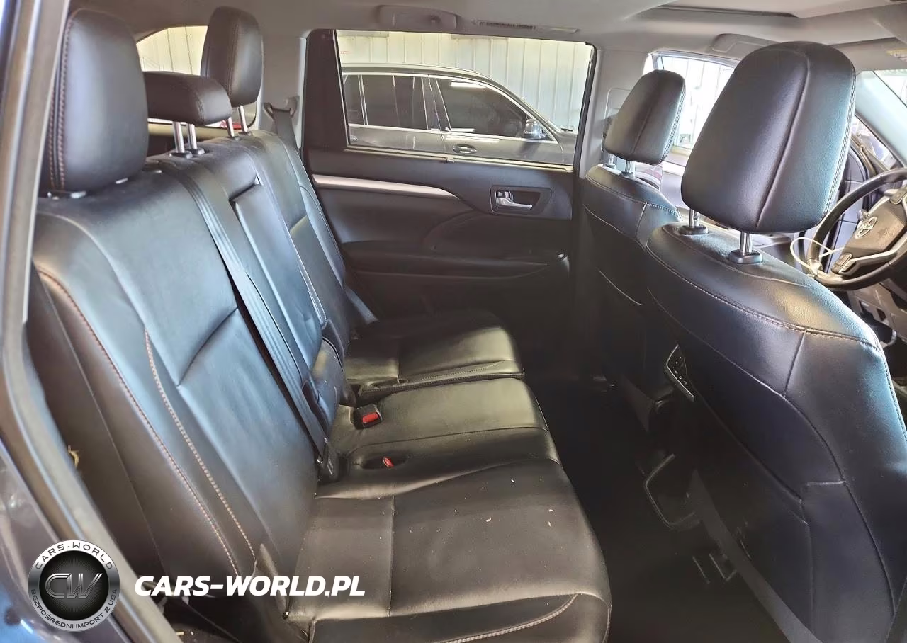 2018 Toyota Highlander Xle VIN:5TDJZRFHXJS907753 - 11