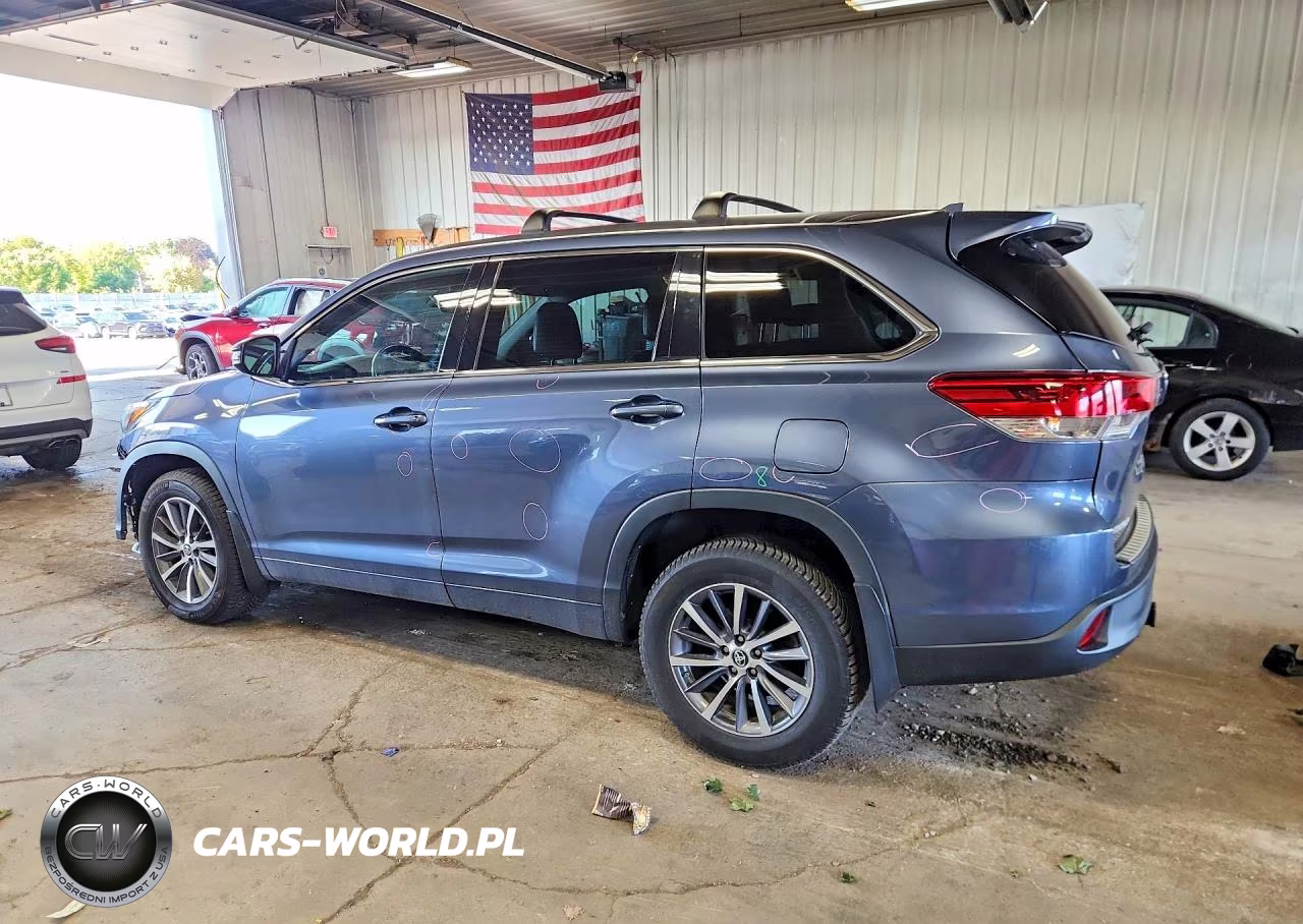 2018 Toyota Highlander Xle VIN:5TDJZRFHXJS907753 - 2