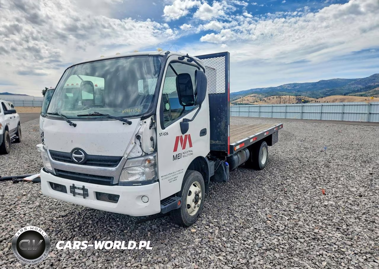 2018 Hino Truck – zdjęcie 1 z 13