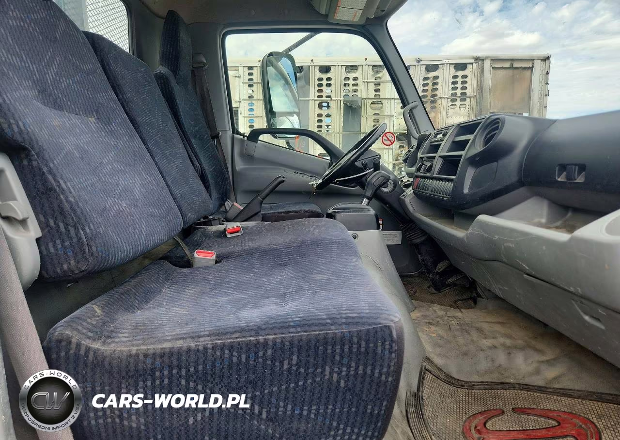 2018 Hino Truck VIN:JHHYDM1H4JK005840 - 10