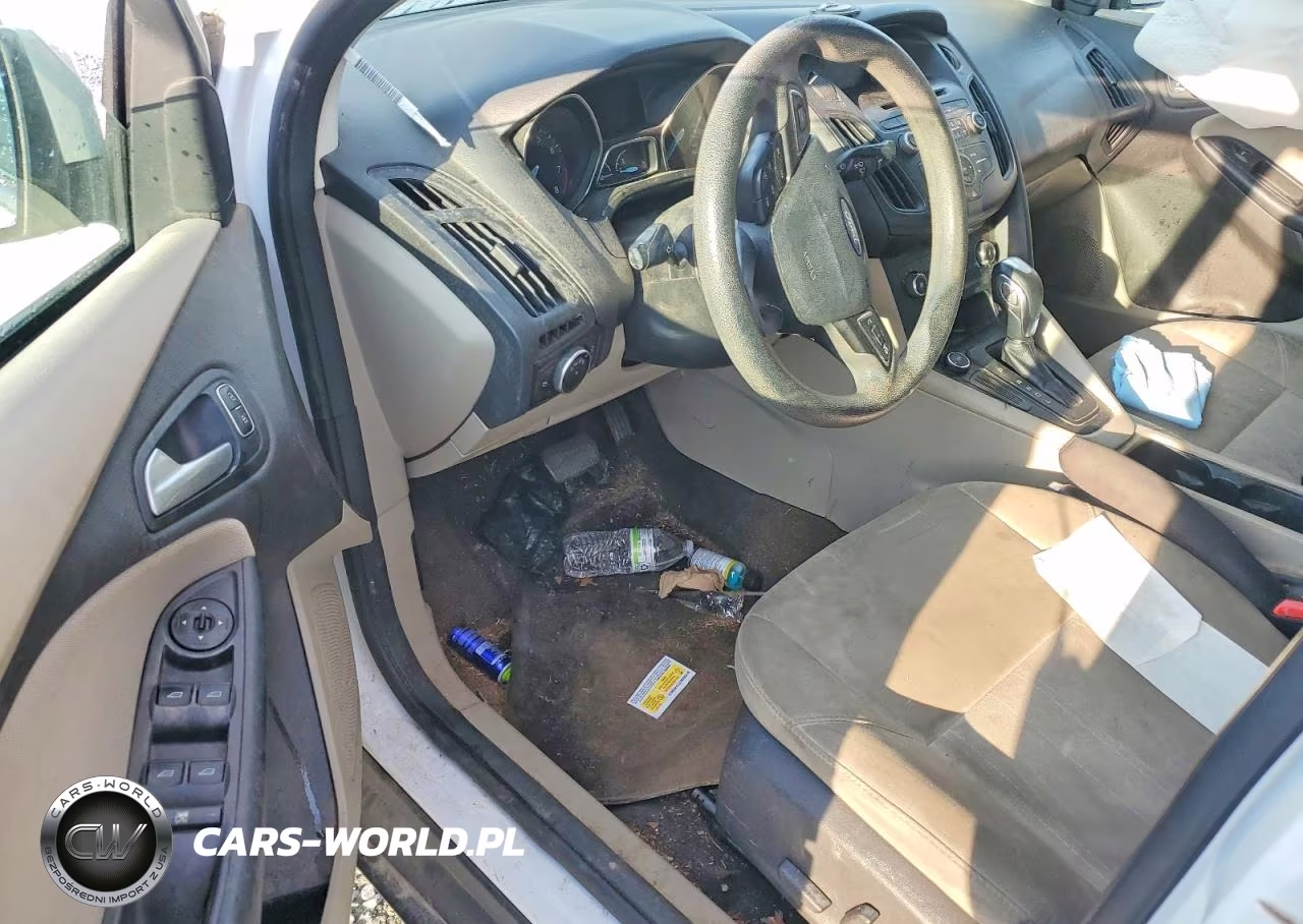 2016 Ford Focus Se VIN:1FADP3F21GL393268 - 8