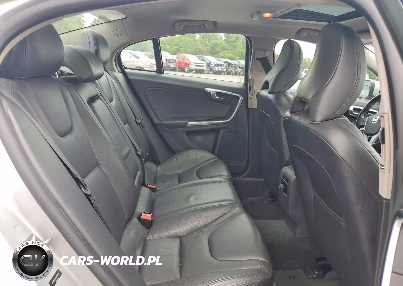 2014 Volvo S60 T5 VIN:YV1612FS9E2290949 - 10