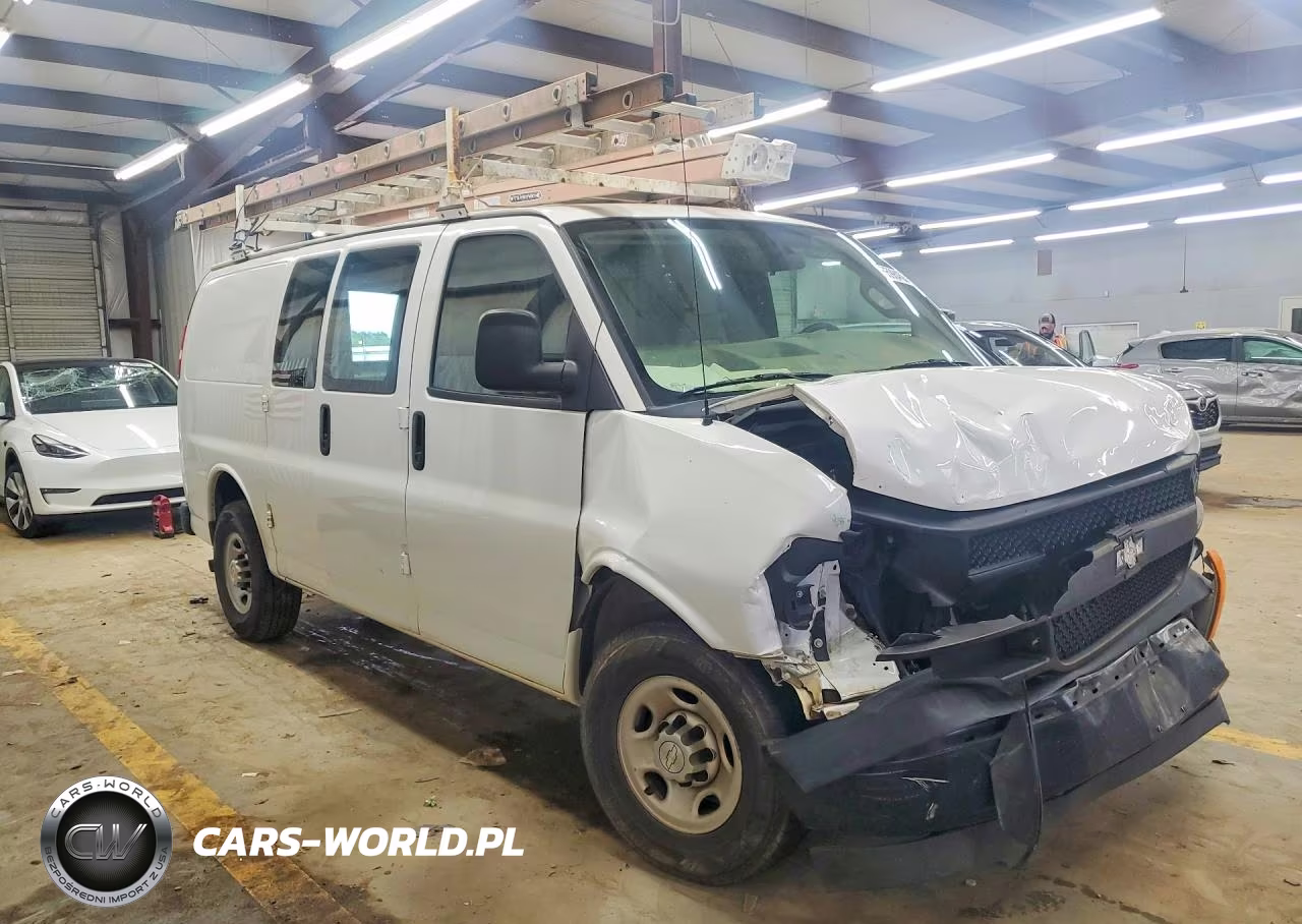 2017 Chevrolet Express G2500 VIN:1GCWGAFF7H1165234 - 4