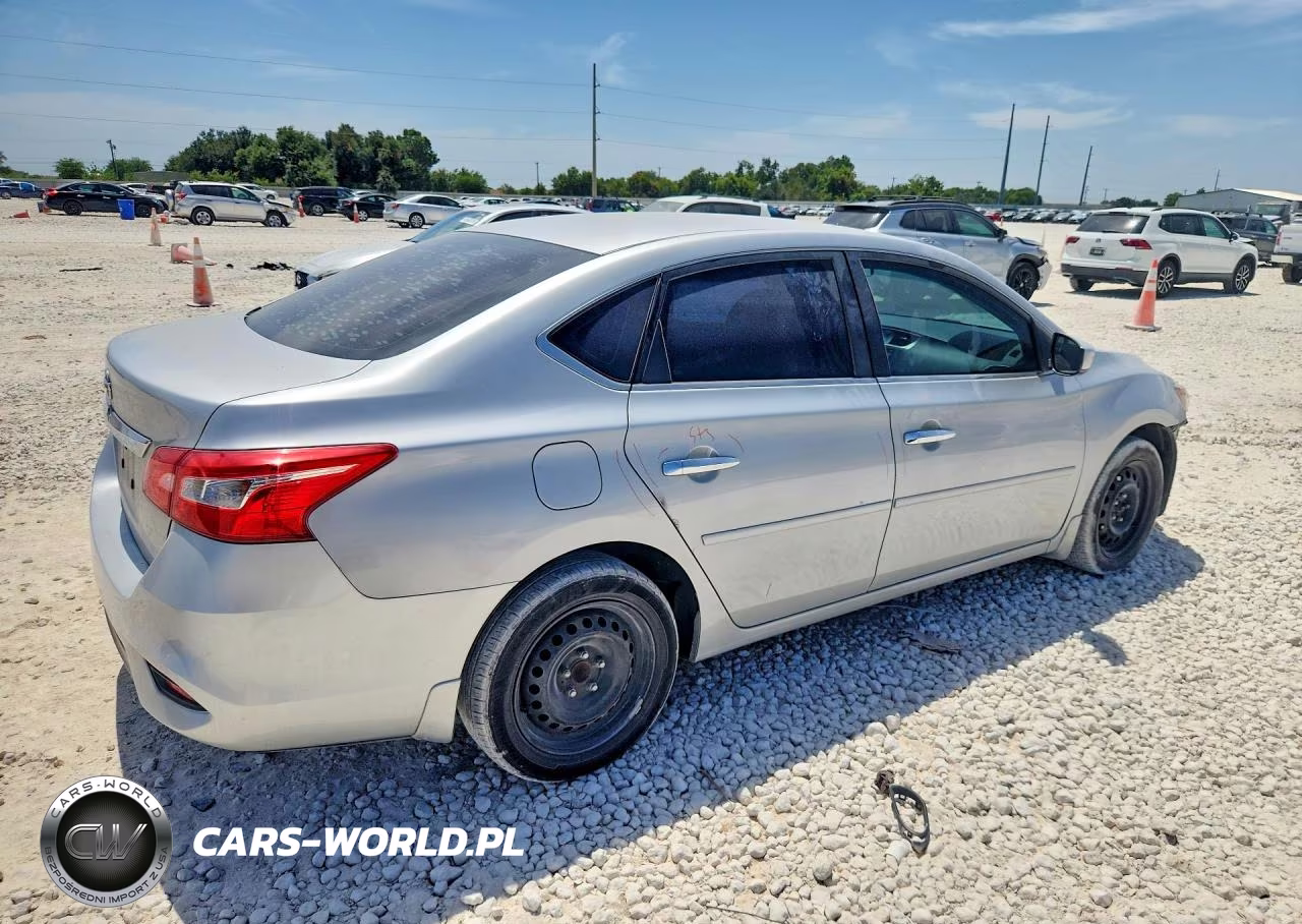 2016 Nissan Sentra S VIN:3N1AB7AP0GY324751 - 3