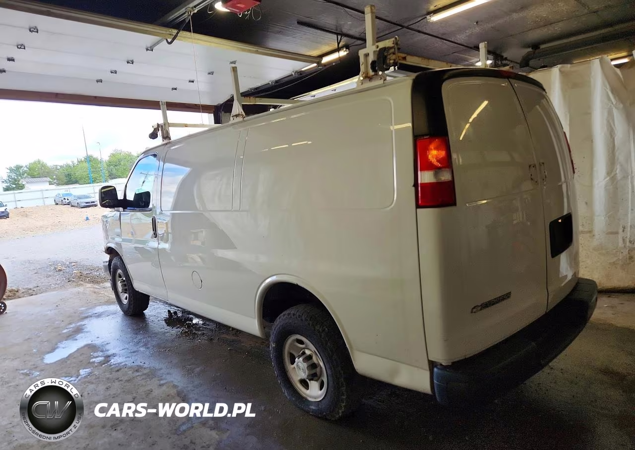 2020 Chevrolet Express G2500 VIN:1GCWGAFP0L1165609 - 2