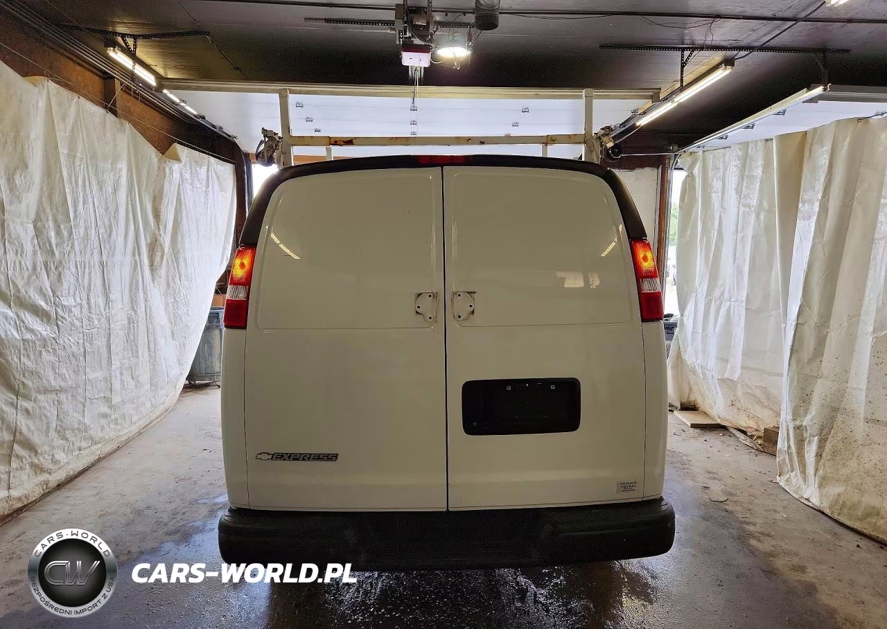 2020 Chevrolet Express G2500 VIN:1GCWGAFP0L1165609 - 6