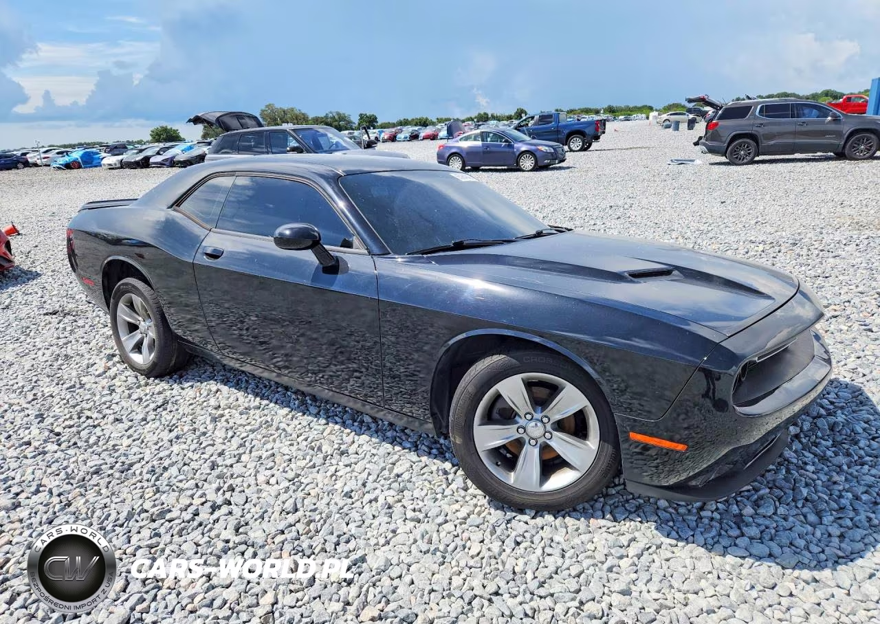 2019 Dodge Challenger Sxt VIN:2C3CDZAG7KH701753 - 4