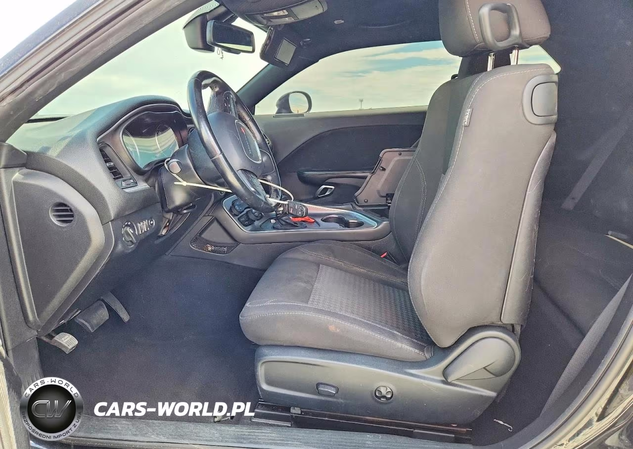 2019 Dodge Challenger Sxt VIN:2C3CDZAG7KH701753 - 7