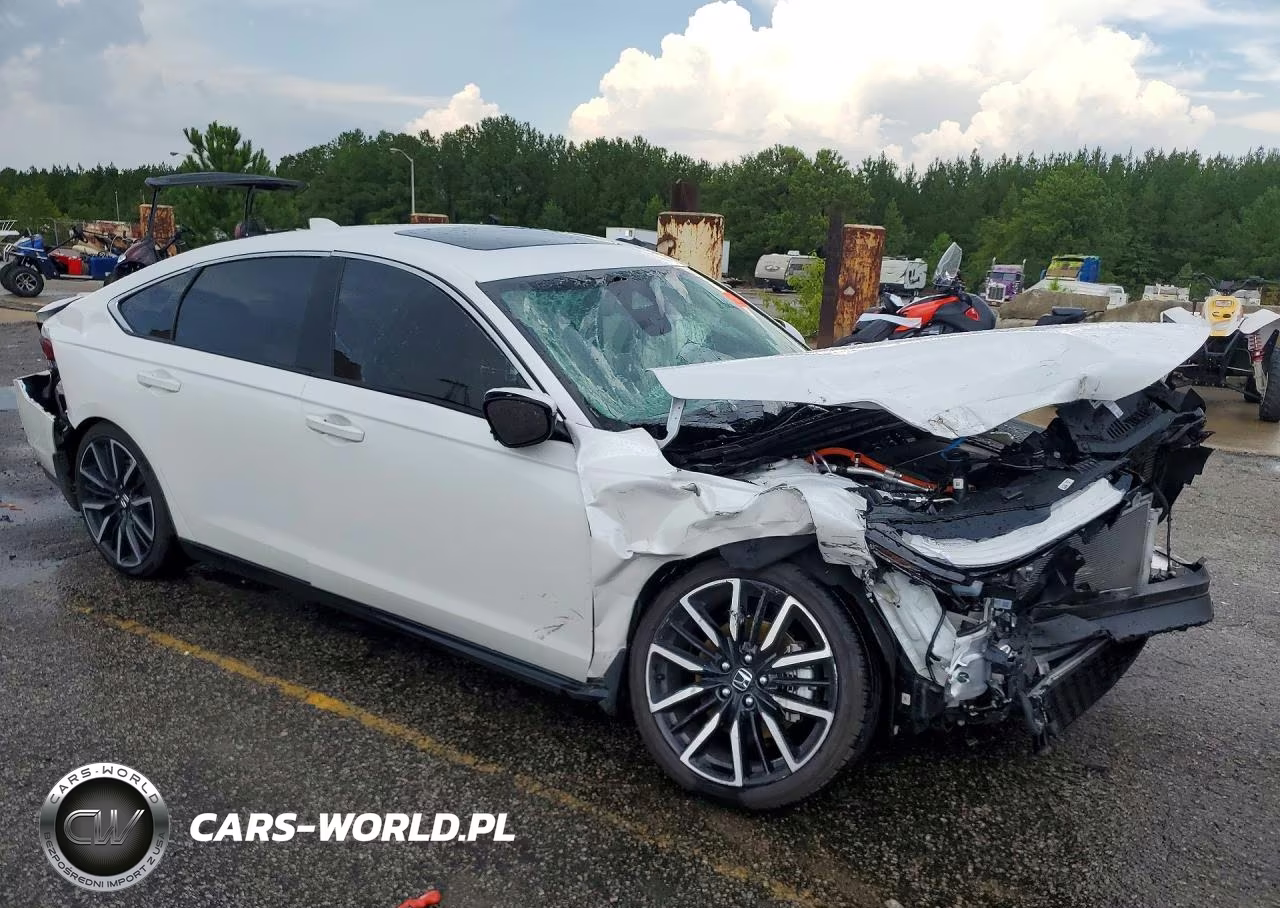 2025 Honda Accord Touring Hybrid VIN:1HGCY2F82SA085789 - 4