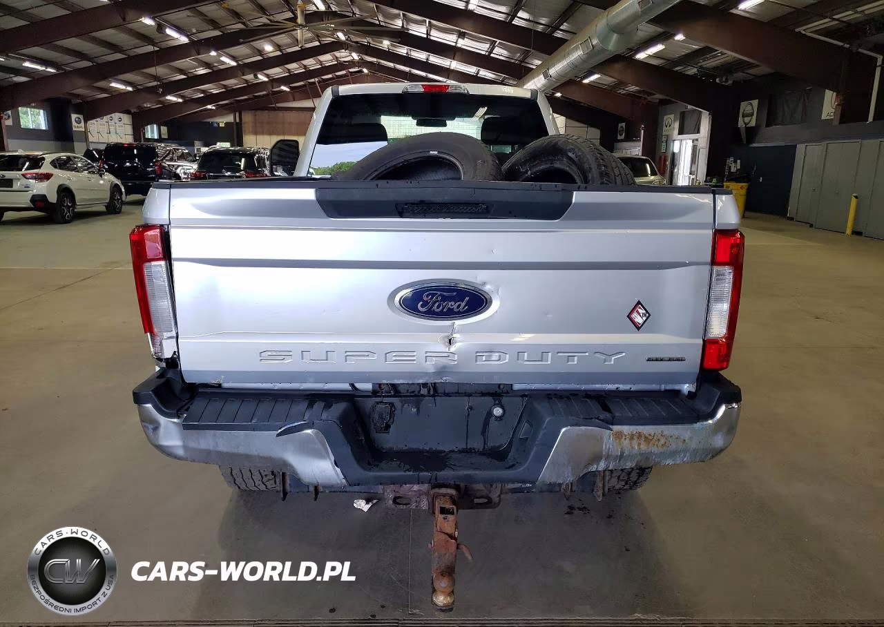 2017 Ford F350 VIN:1FTRF3B65HEF41567 - 6