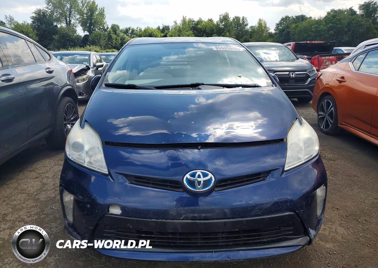2012 Toyota Prius Two VIN:JTDKN3DU0C1491676 - 5
