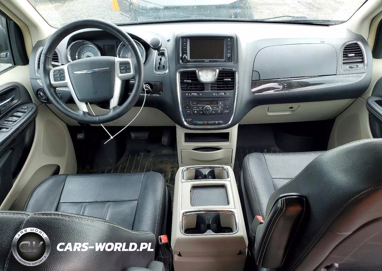 2016 Chrysler Town & Country Touring VIN:2C4RC1BG5GR149857 - 8