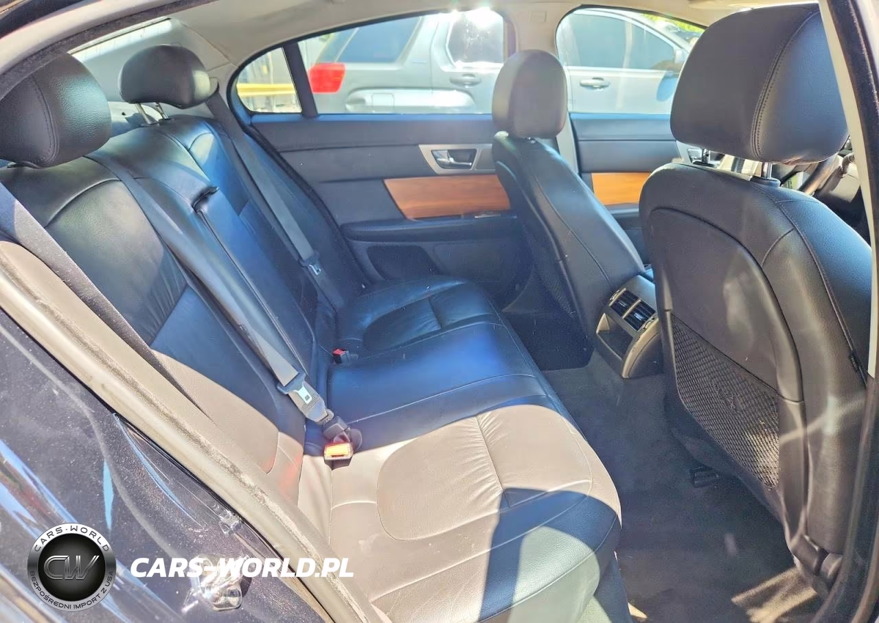 2009 Jaguar Xf Luxury VIN:SAJWA05B09HR22964 - 10