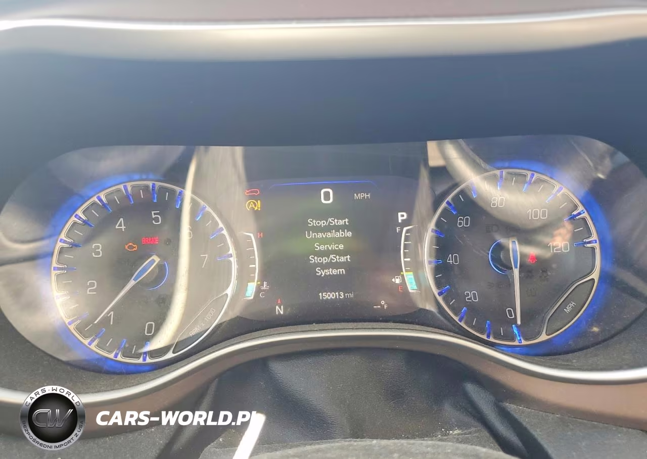 2019 Chrysler Pacifica Touring L VIN:2C4RC1BG9KR604377 - 9