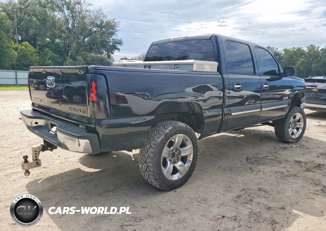 2005 Chevrolet Silverado K1500 VIN:2GCEK13TX51259120 - 3