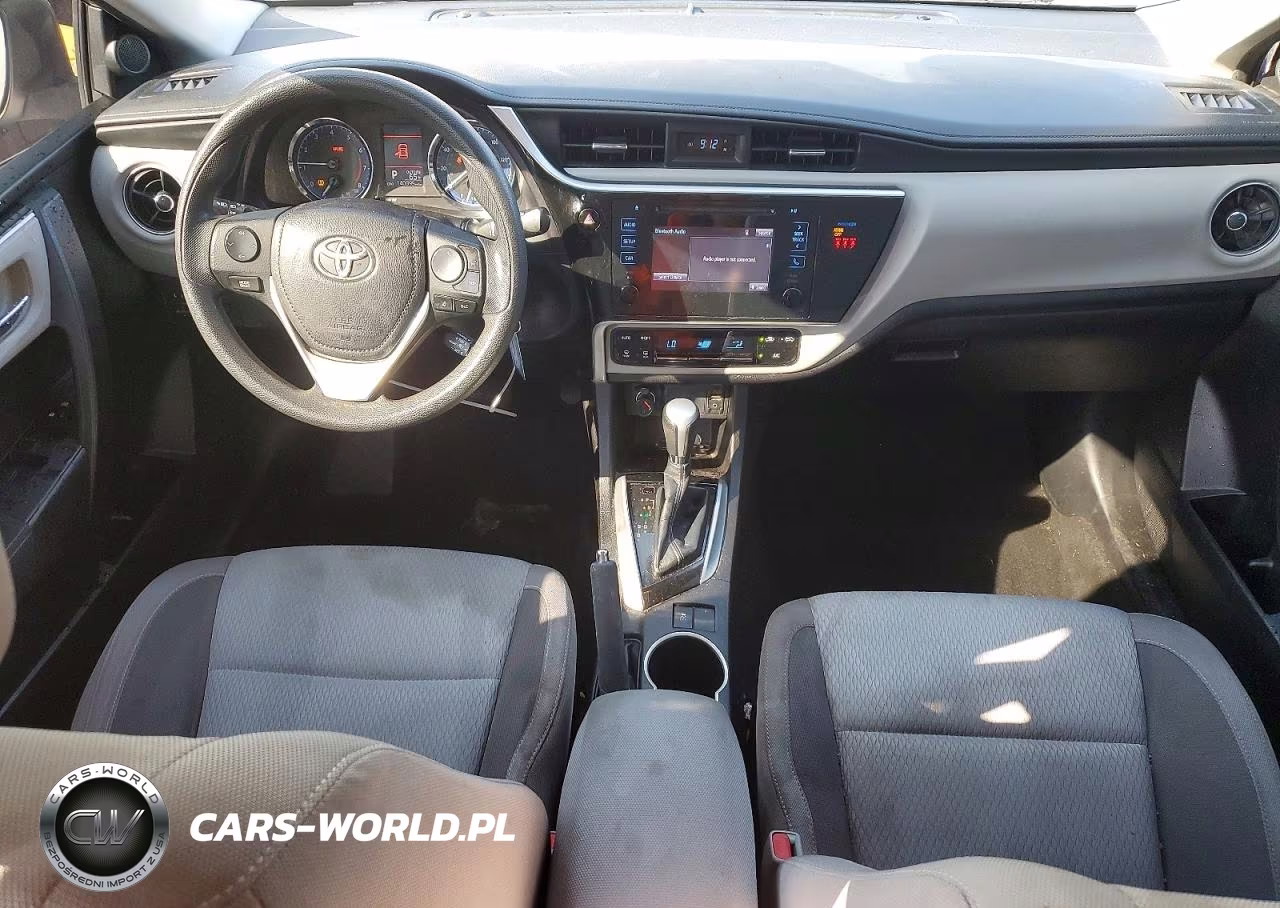 2018 Toyota Corolla Le VIN:5YFBURHEXJP805044 - 8