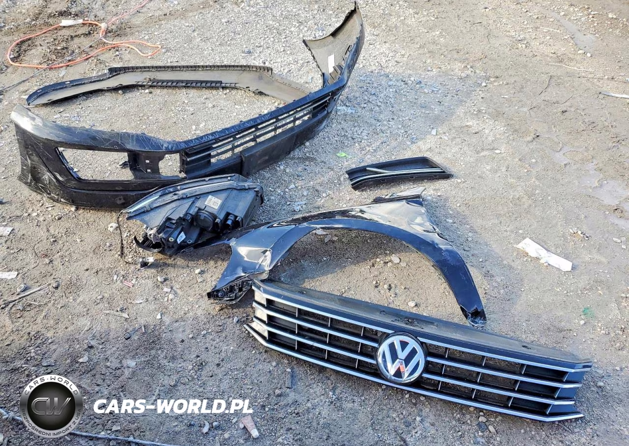 2019 Volkswagen Passat Wolfsburg VIN:1VWLA7A3XKC002350 - 12