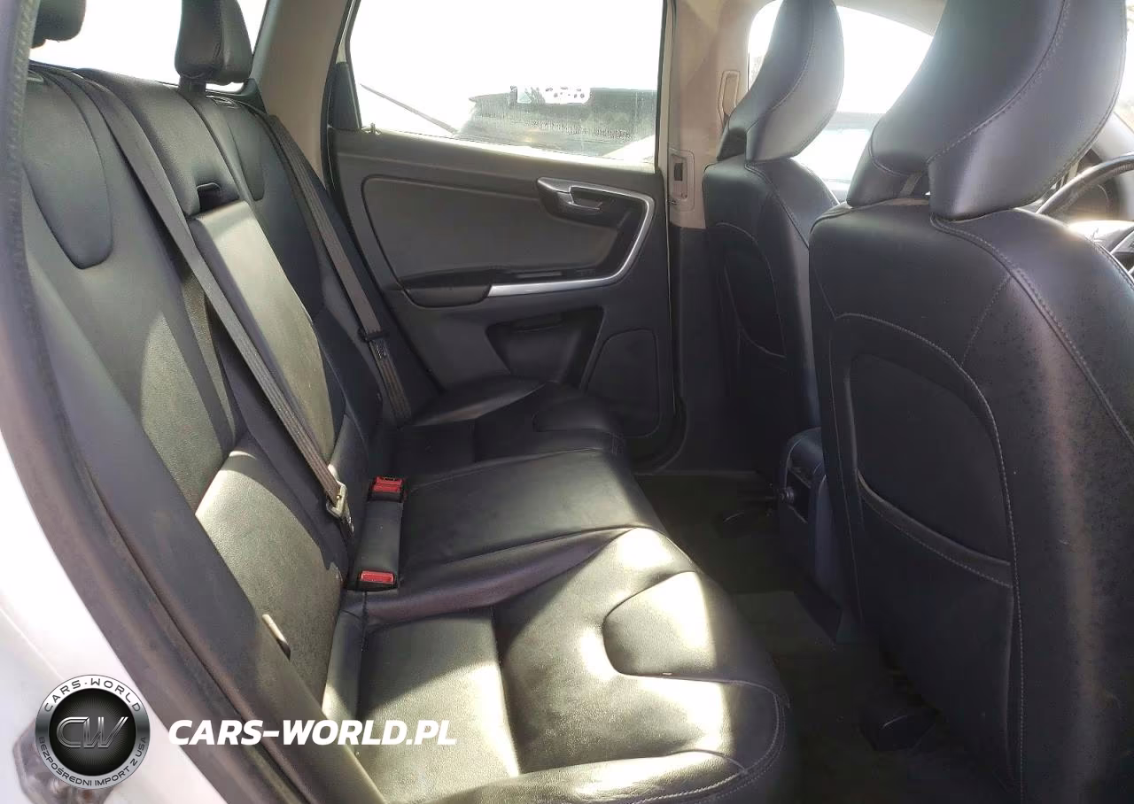 2016 Volvo Xc60 T5 Premier VIN:YV4612RK5G2785358 - 10