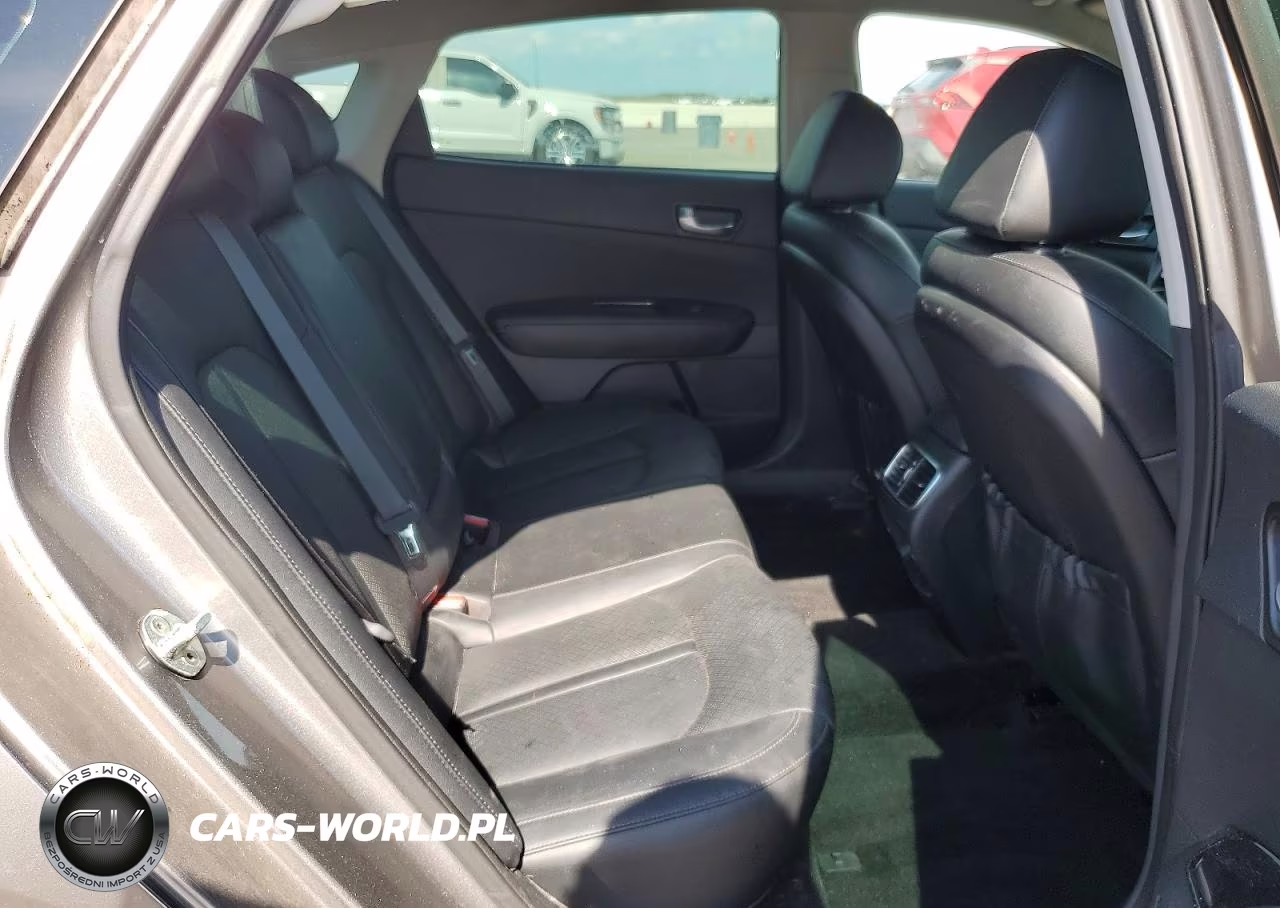 2019 Kia Optima Ex VIN:5XXGU4L1XKG302170 - 10