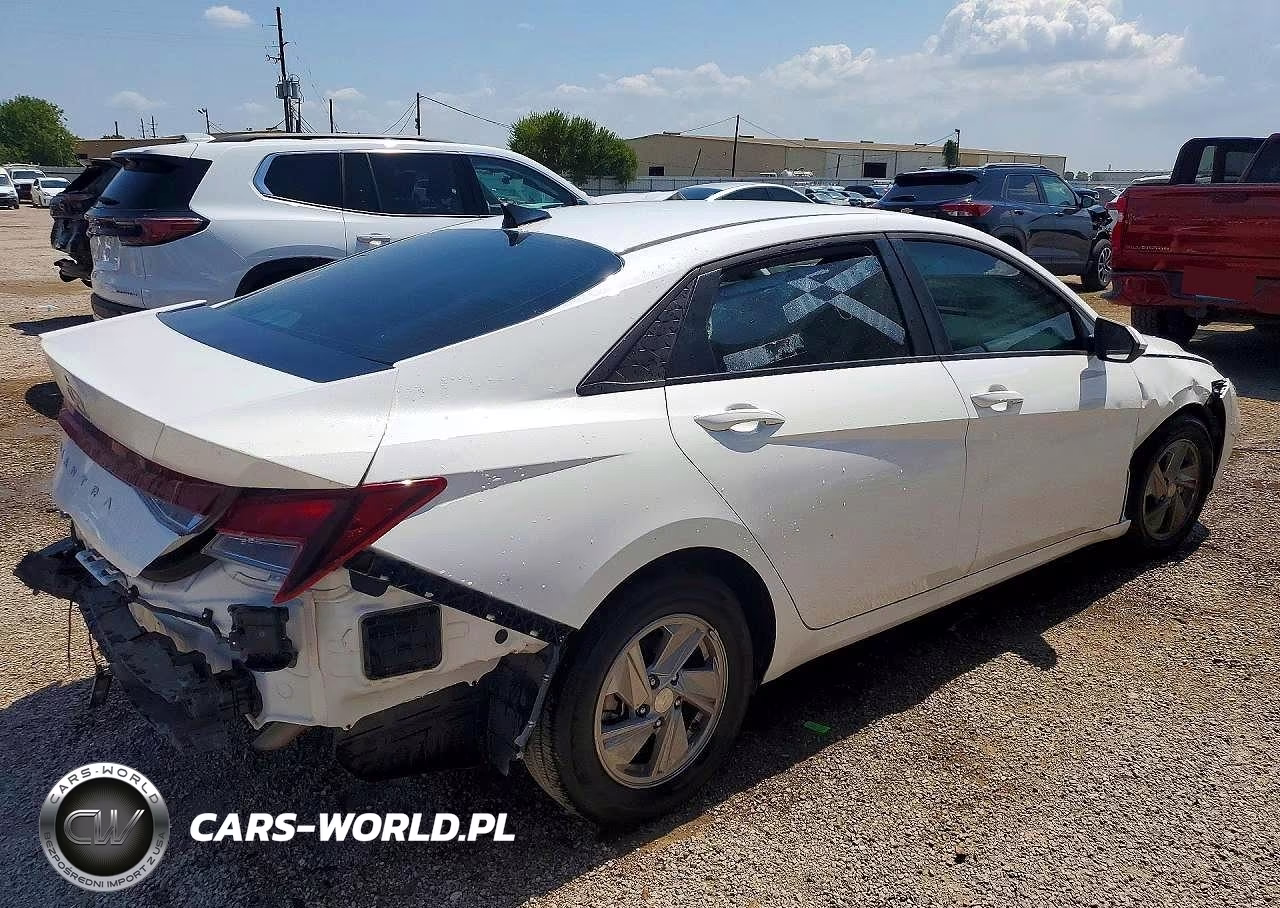 2026 Hyundai Elantra Se VIN:KMHLL4DG6TU204510 - 3