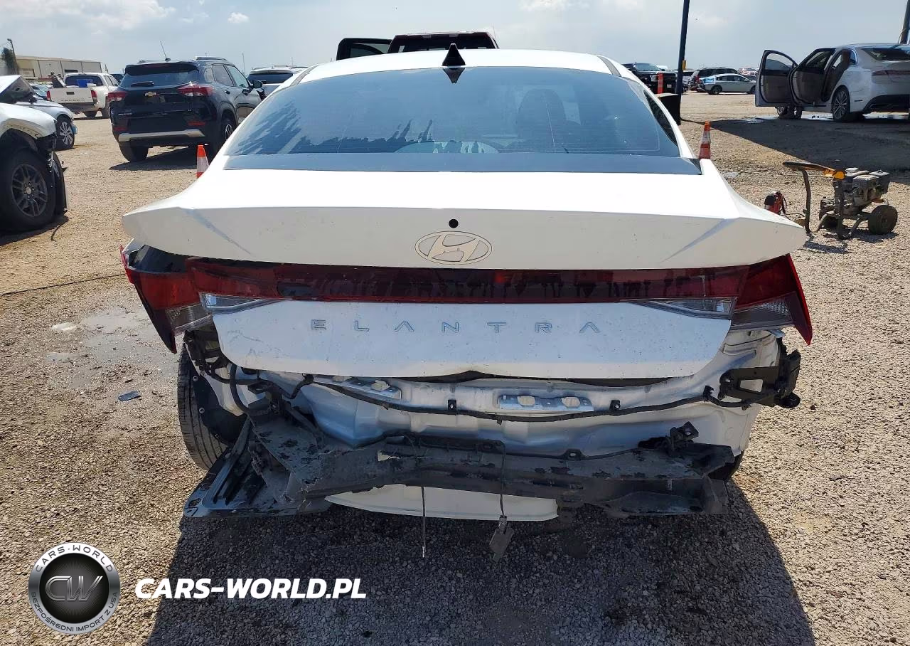 2026 Hyundai Elantra Se VIN:KMHLL4DG6TU204510 - 6
