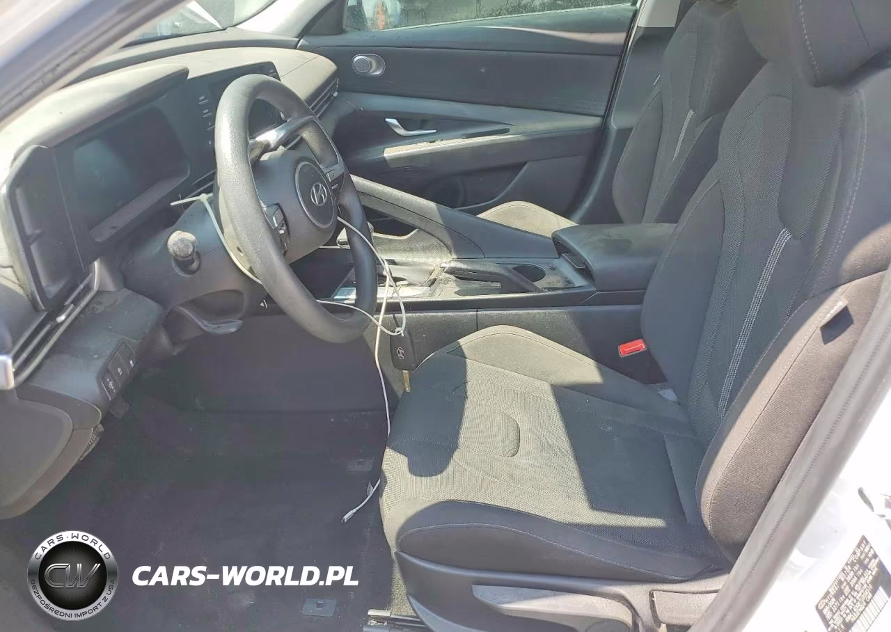 2026 Hyundai Elantra Se VIN:KMHLL4DG6TU204510 - 7