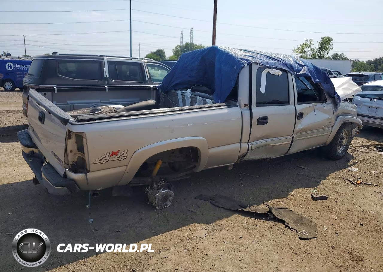2005 Chevrolet Silverado K1500 Heavy Duty VIN:1GCGK13U25F909407 - 3
