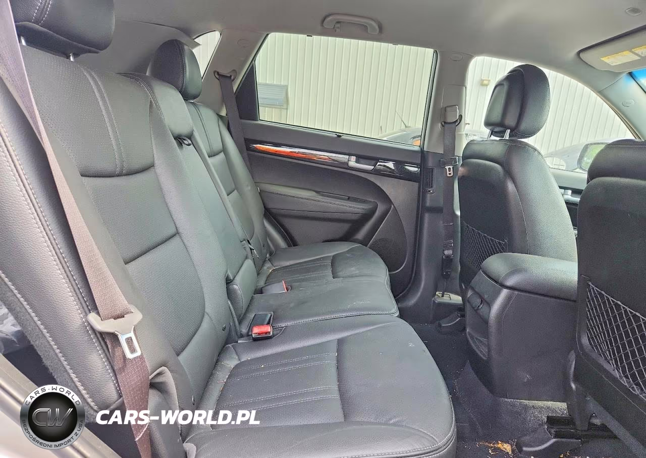2015 Kia Sorento Lx VIN:5XYKTCA61FG628138 - 11